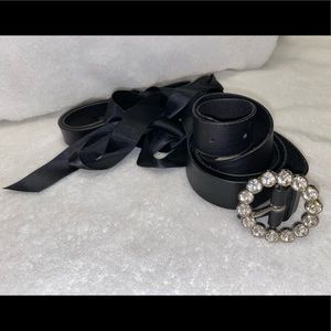 Woman’s GAP belt bundle!